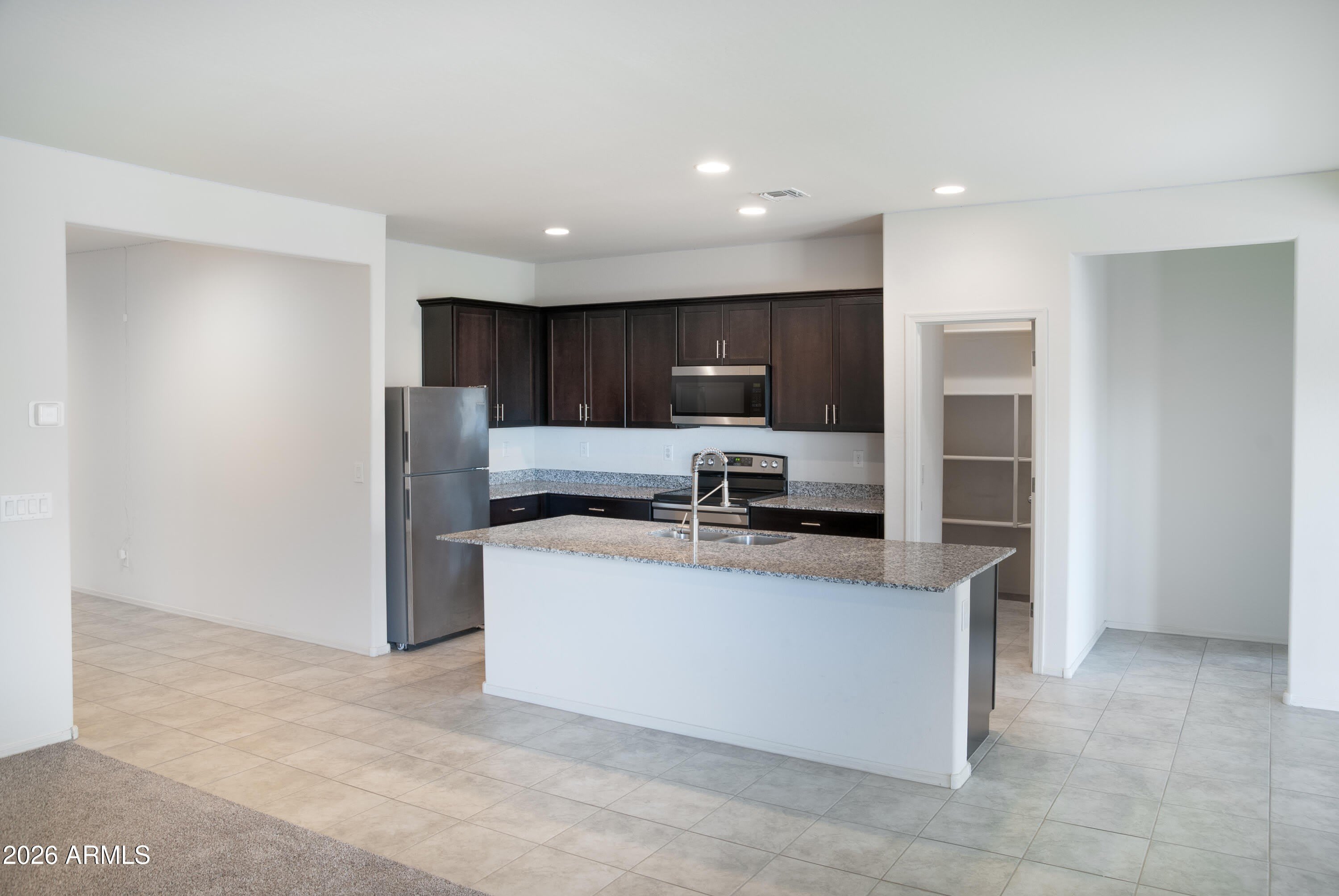43633 W Yucca Lane – photo 4