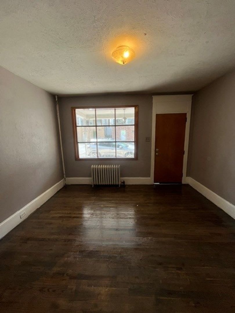 3 bedroom 1 bathroom – photo 3