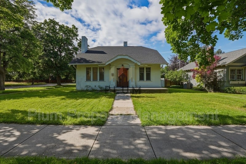541 East Beckwith Avenue – photo 1