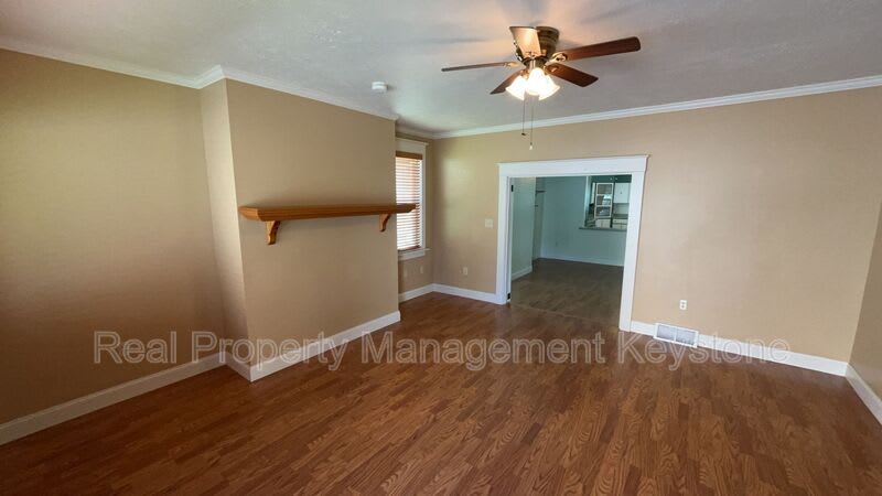 1271 Lewis Street – photo 4