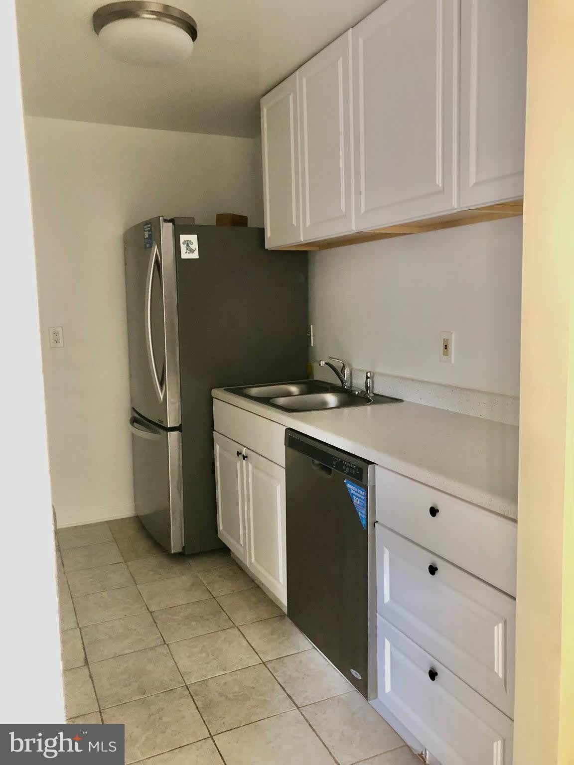 8612 VILLAGE Way – photo 3