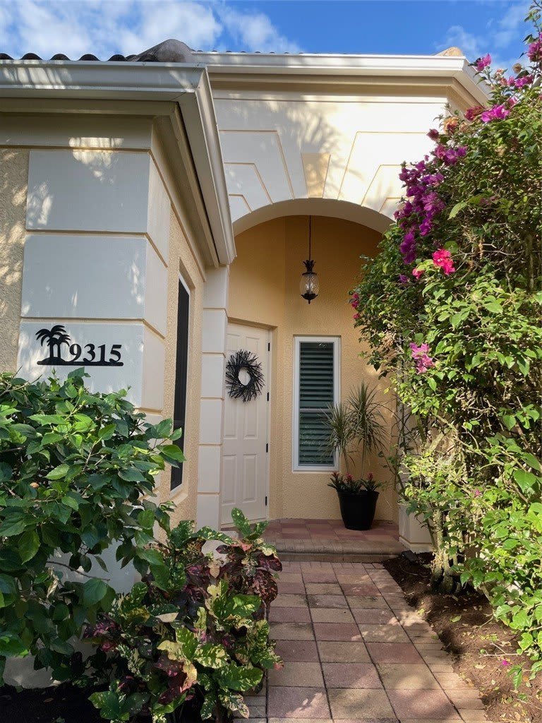 9315 E Maiden Court – photo 2