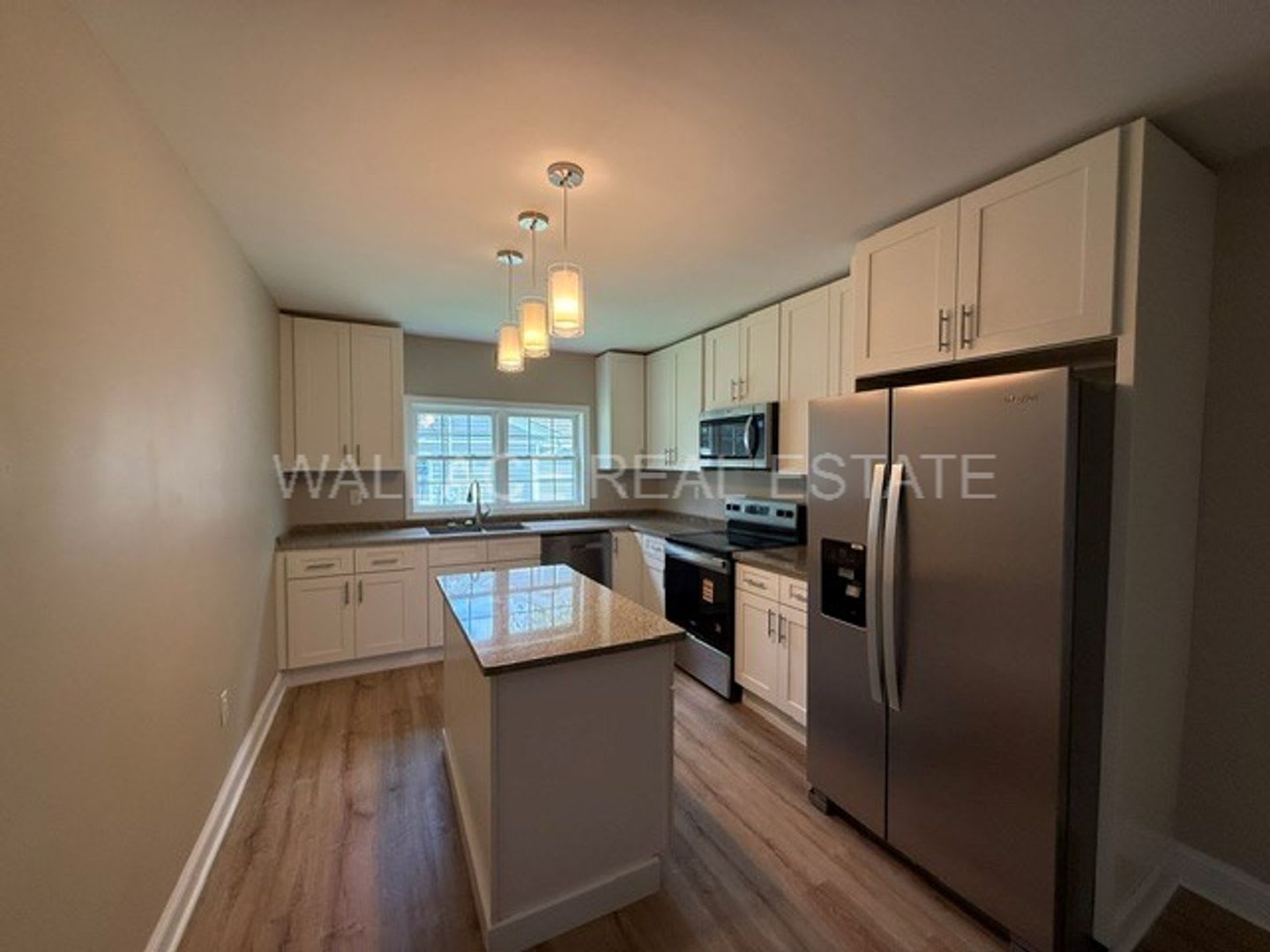 TOTALLY RENOVATED 3 BEDROOM HOUSE MINUTES FROM NEW SMOKIES STADIUM!! – photo 3