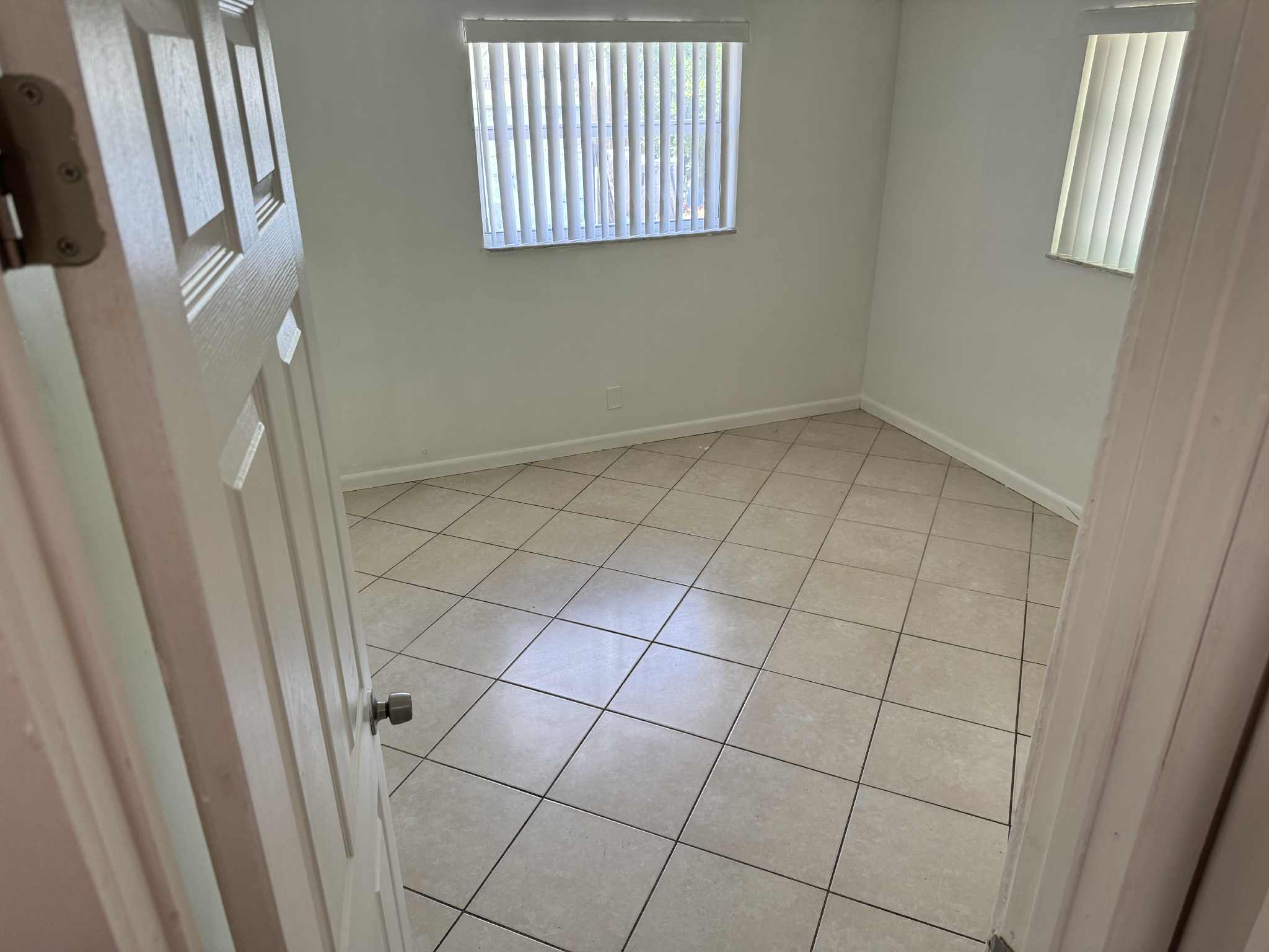 419 Sw 15Th St – photo 5