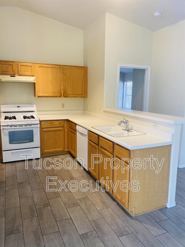 7905 South Danforth Avenue – photo 3