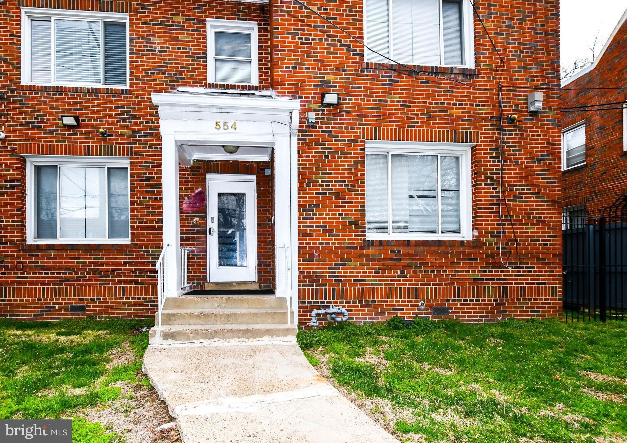 554 NEWCOMB Street SE – photo 3