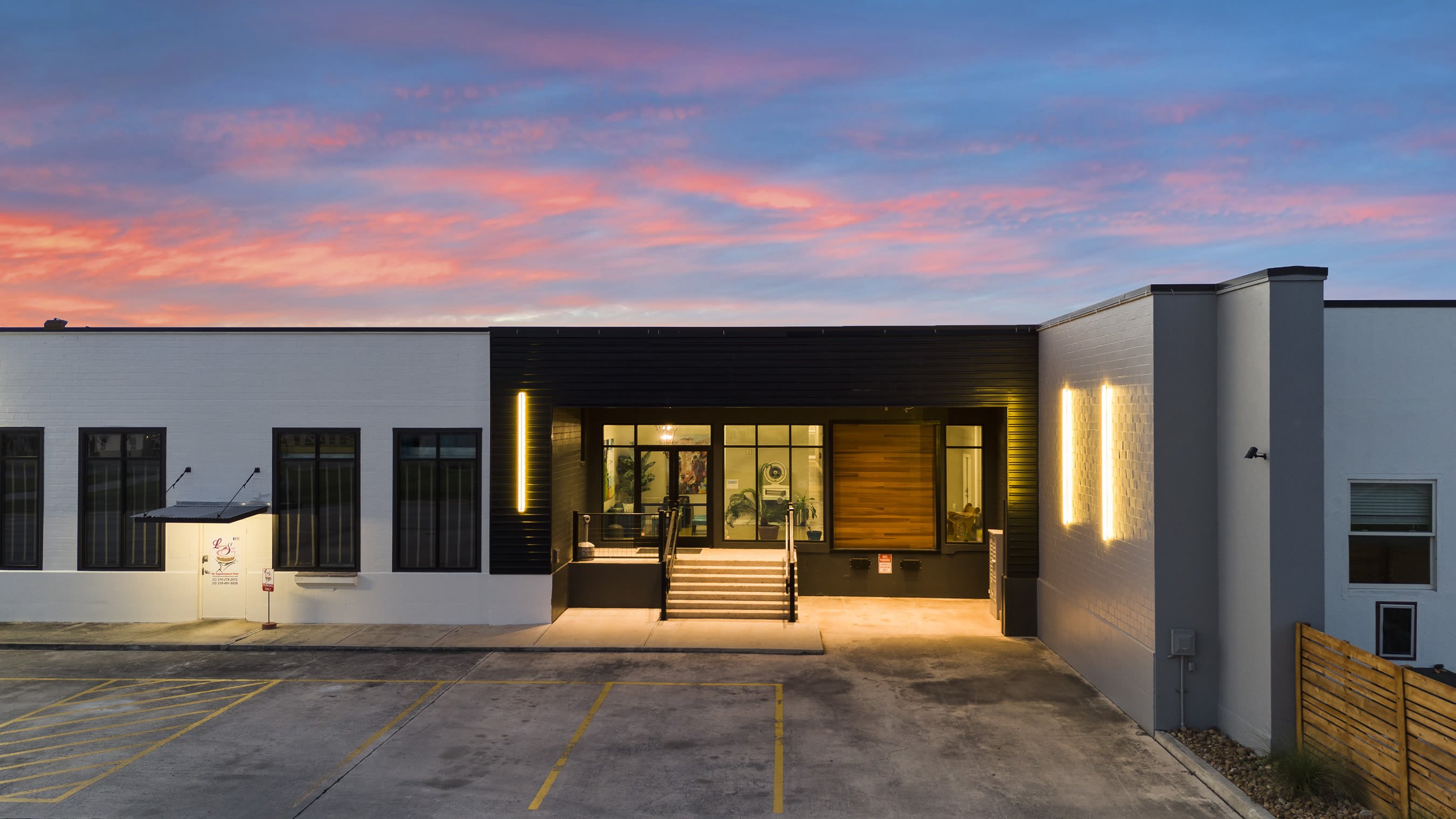 3363 East Commerce Street – photo 1