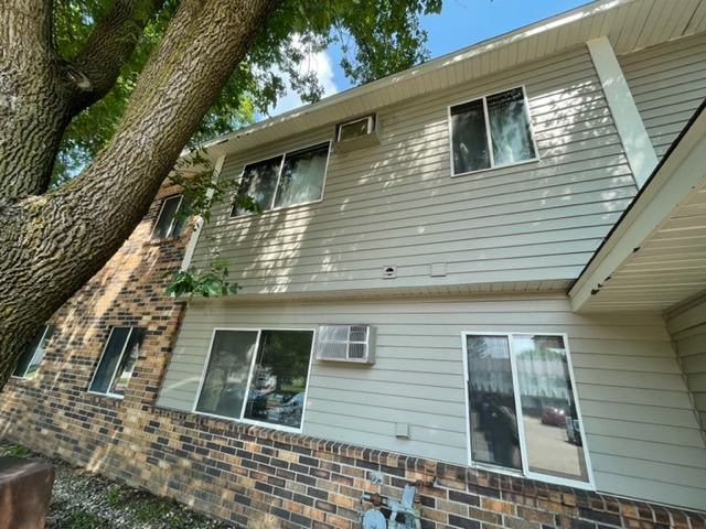 304 6Th St Sw – photo 3
