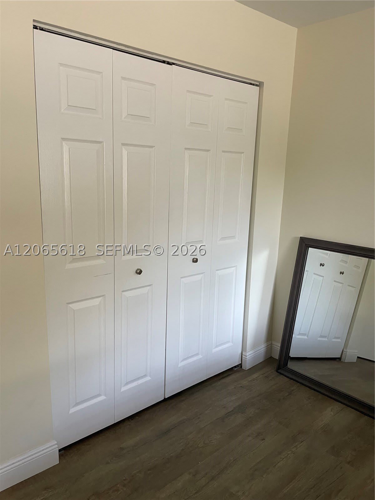 246 Avenue L – photo 5