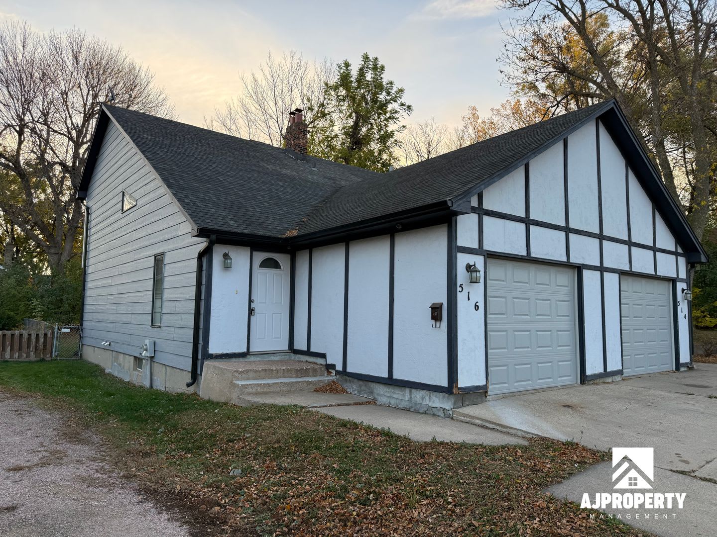 516 S. Cliff Ave. – photo 2