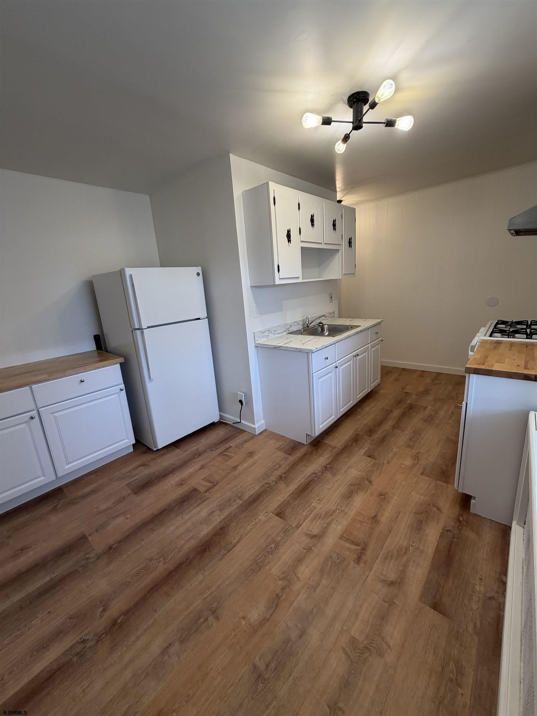 3812 Ventnor Ave – photo 5