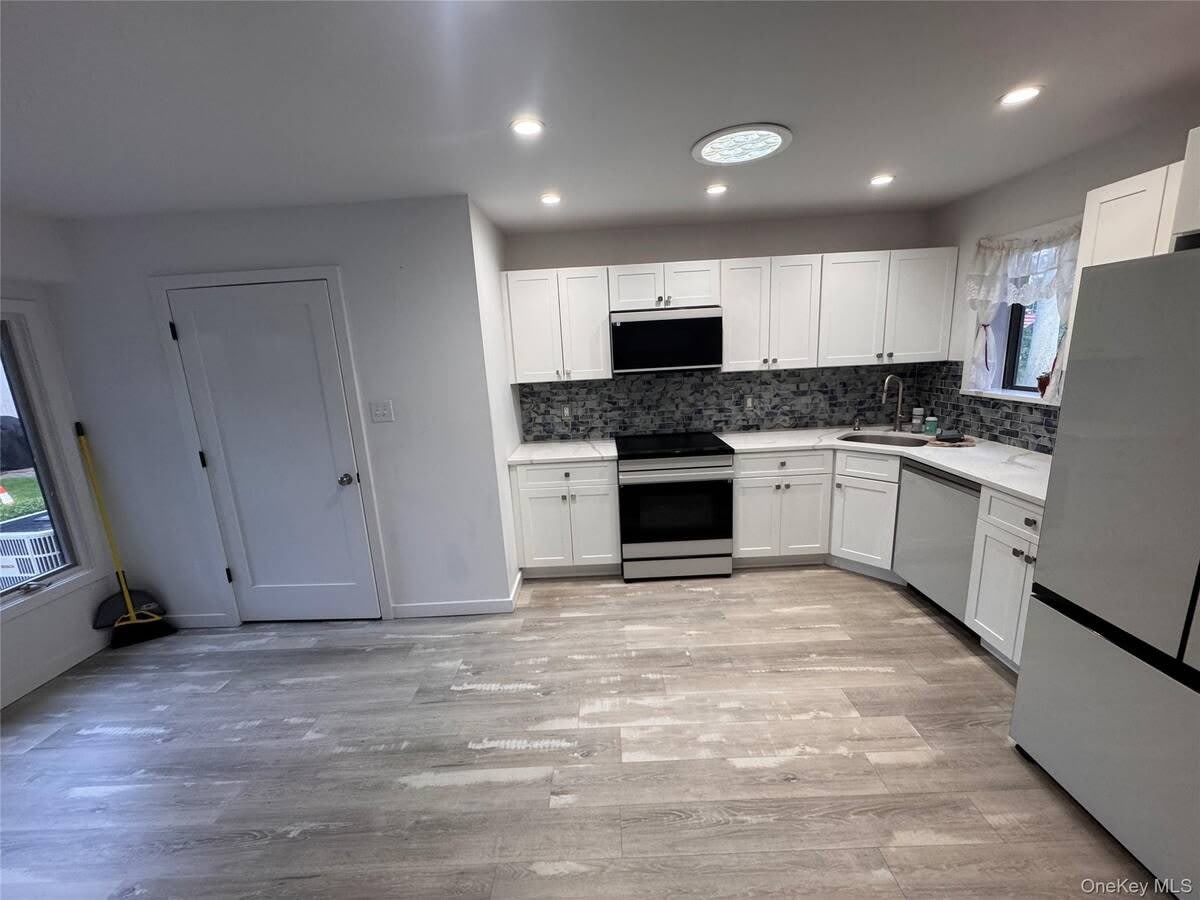 20 Strathmore Gate Drive – photo 1
