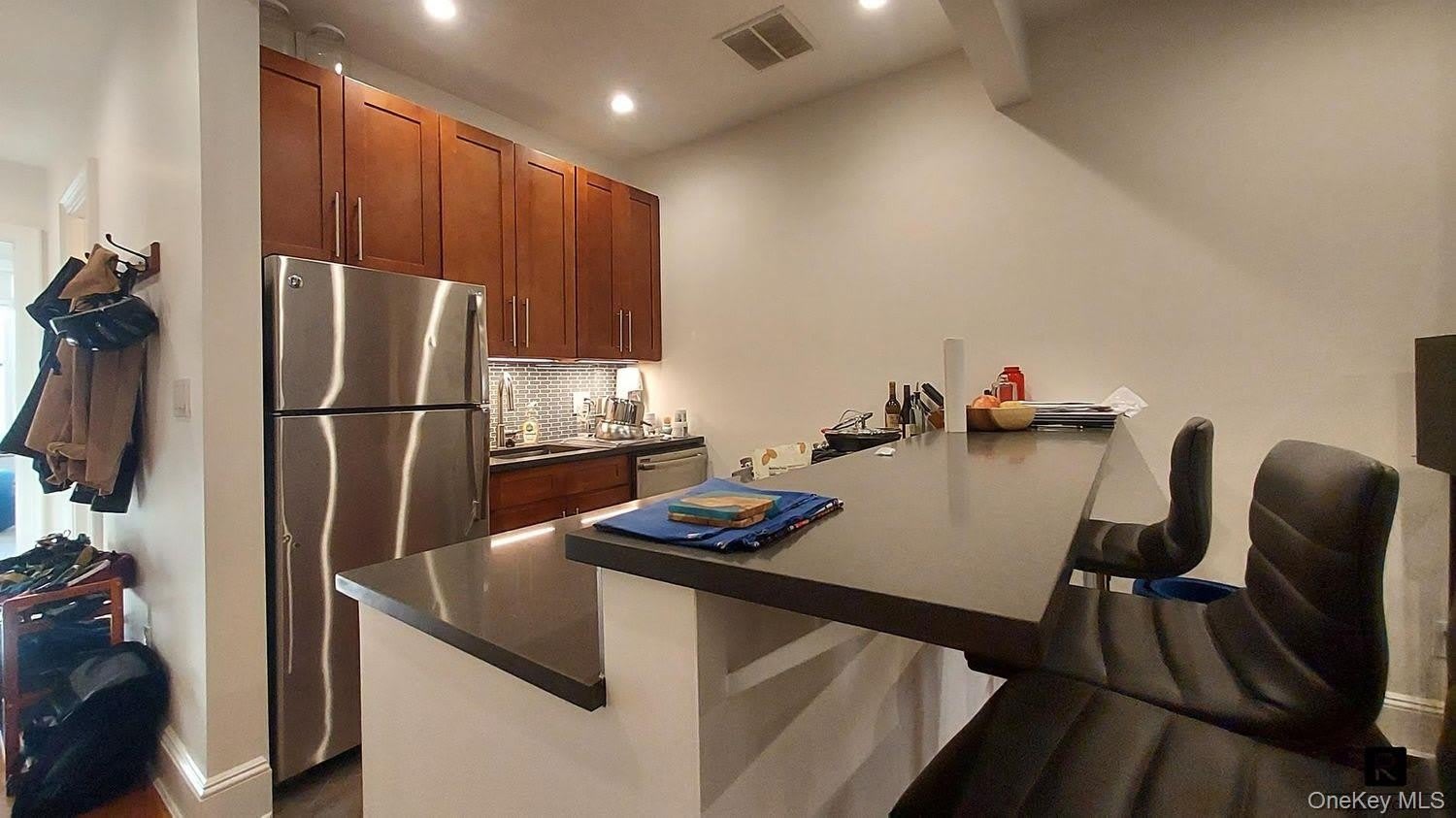 456 Bergen Street – photo 3