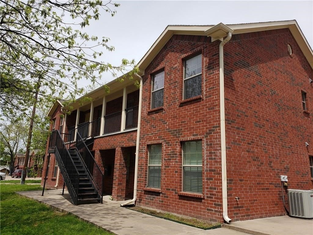 1618 Bois D Arc Street – photo 1
