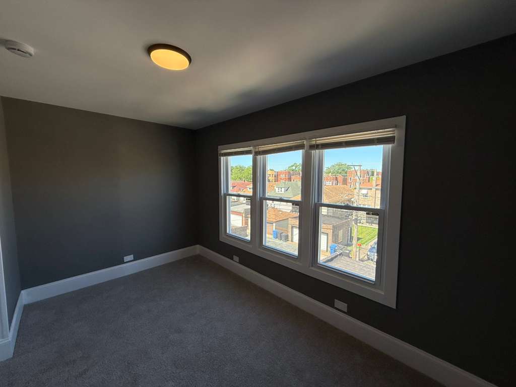 8210 South Marshfield Avenue – photo 3