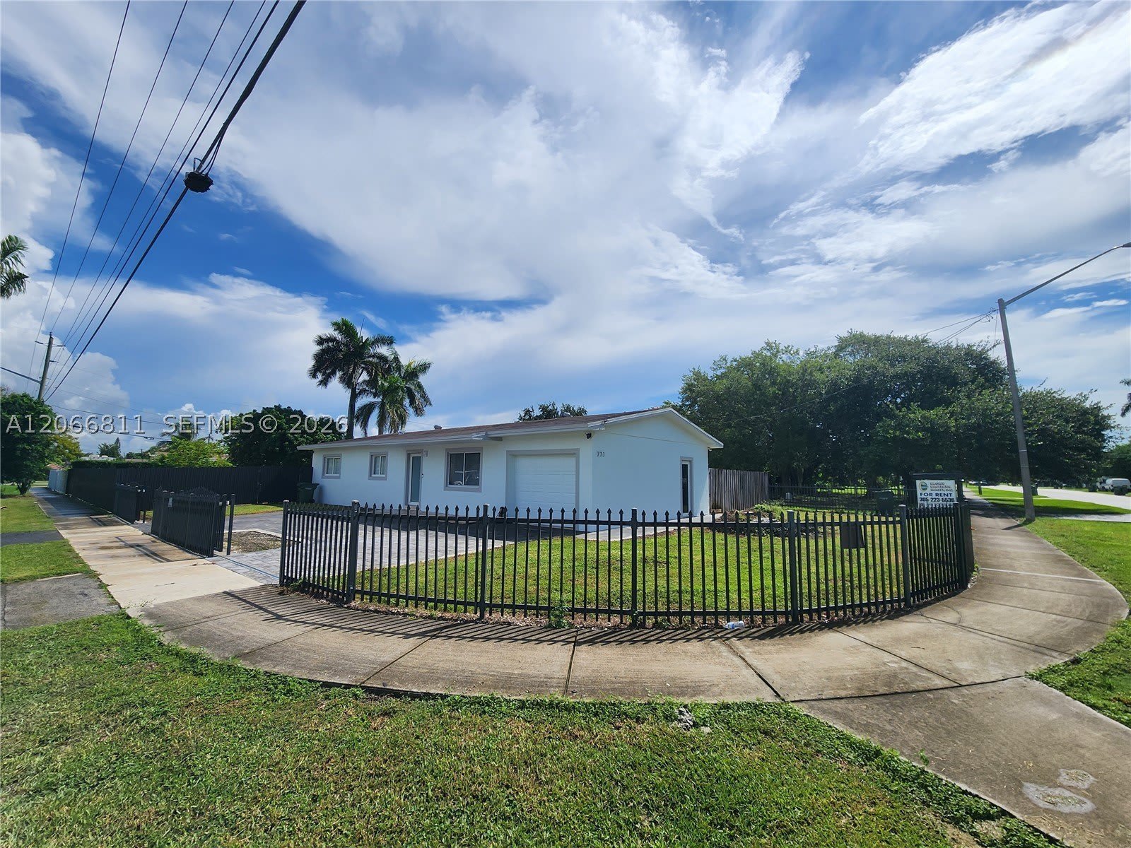 771 NW 15th St – photo 2