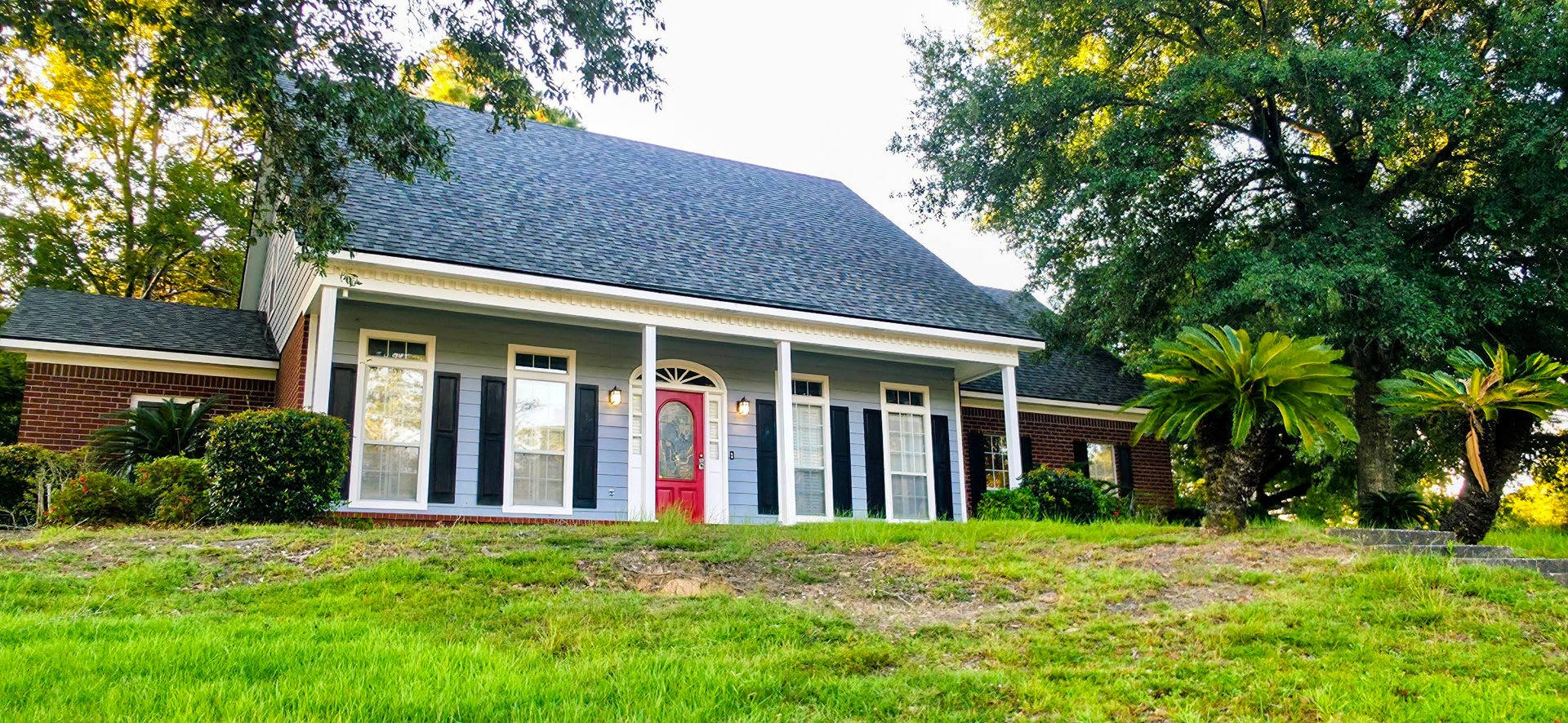 Two Story Home w/ Pool & Double Garage in Woodbridge Subdivision – photo 2