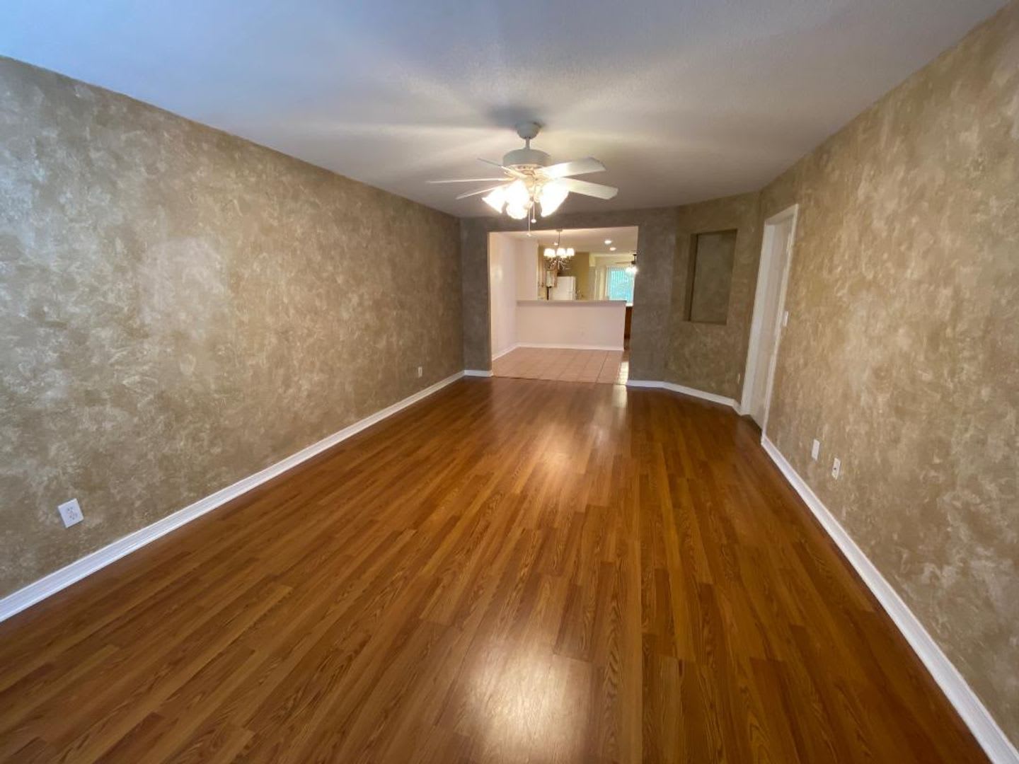 163 Park Pl – photo 2