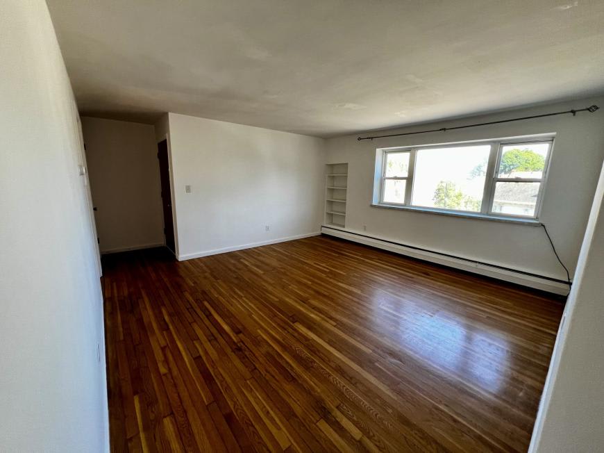 671 River St – photo 4