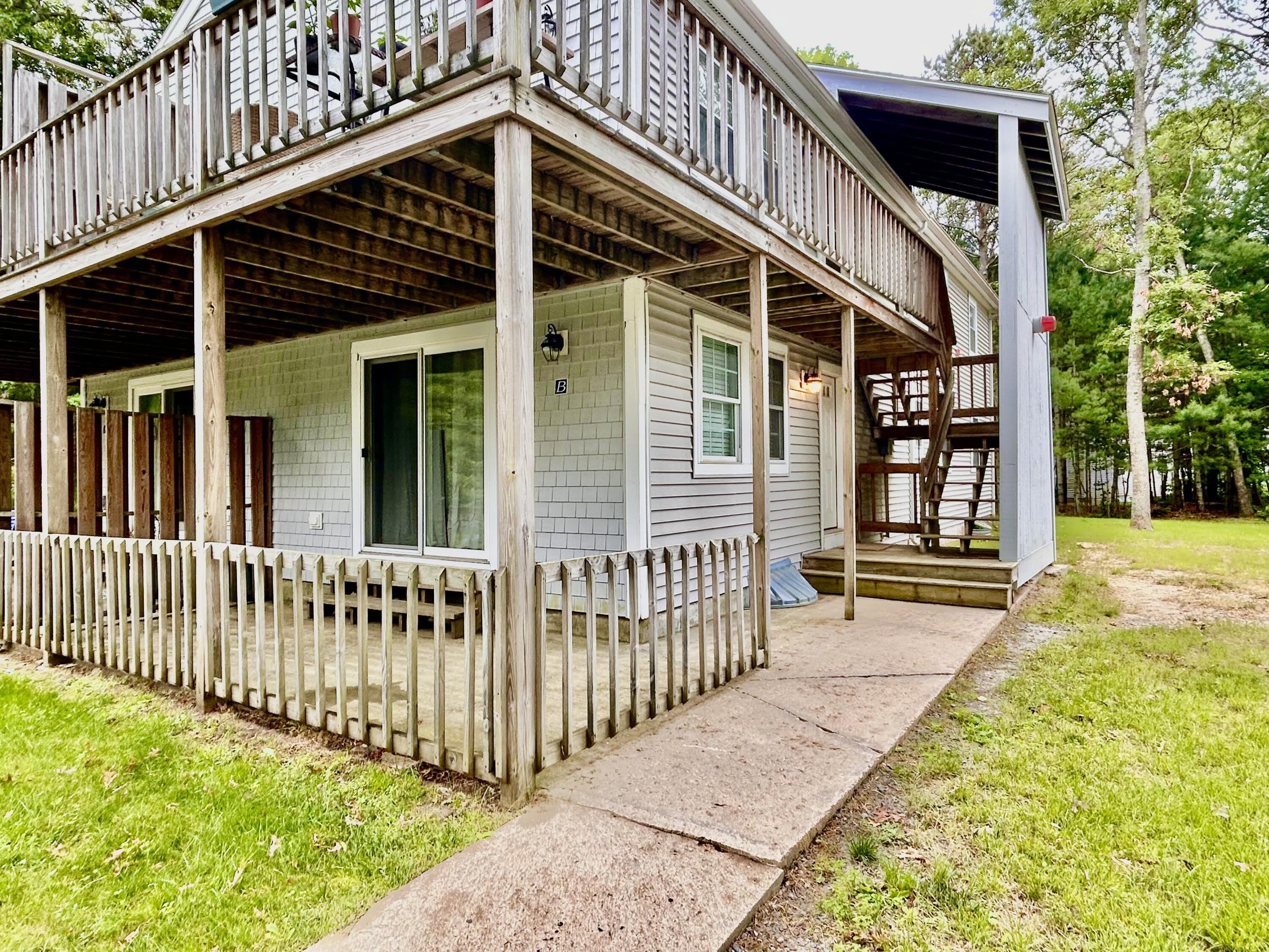 70 Cape Drive – photo 2