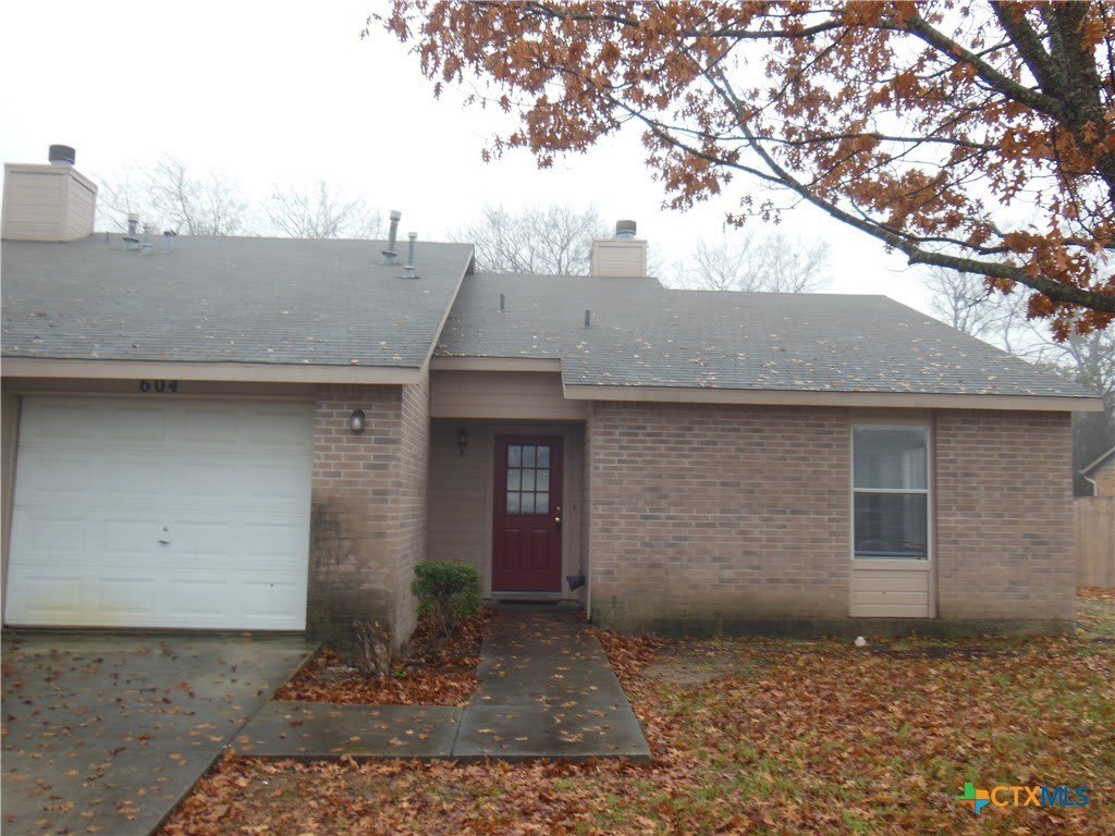 604 Frostwood Drive – photo 1