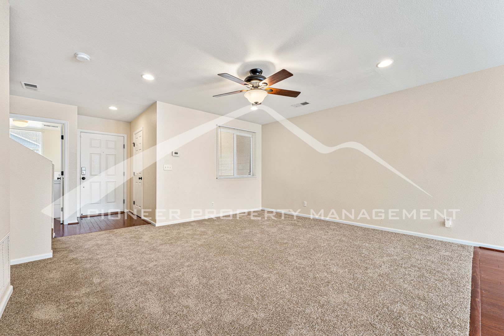 Charming Townhome with 1 Car Garage and Central A/C – photo 5