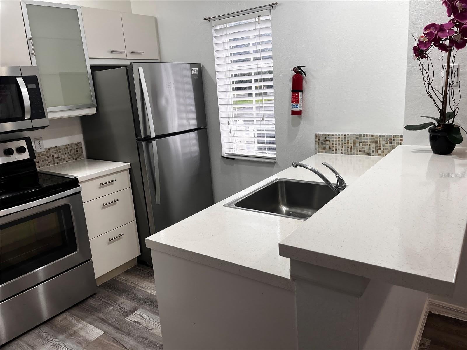 4006 SANTA MARIA Drive – photo 5