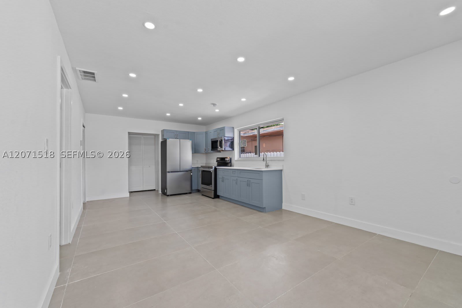 1849 NW 16th St – photo 5