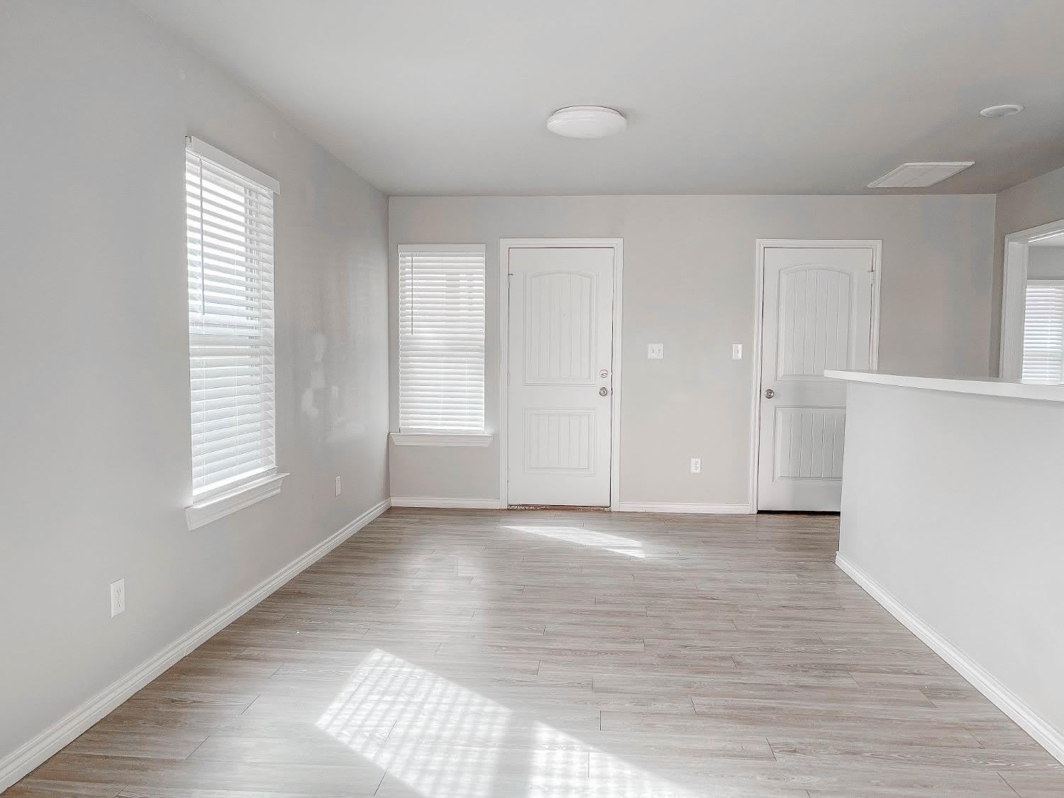 2406 Fir Avenue – photo 4