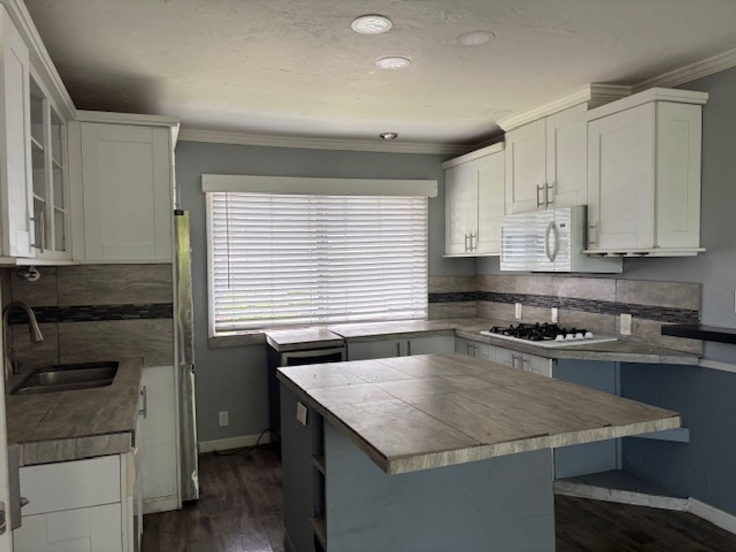 Kona Kai 2 Bedroom / 1 Bath Apartment **Pet Friendly** – photo 3