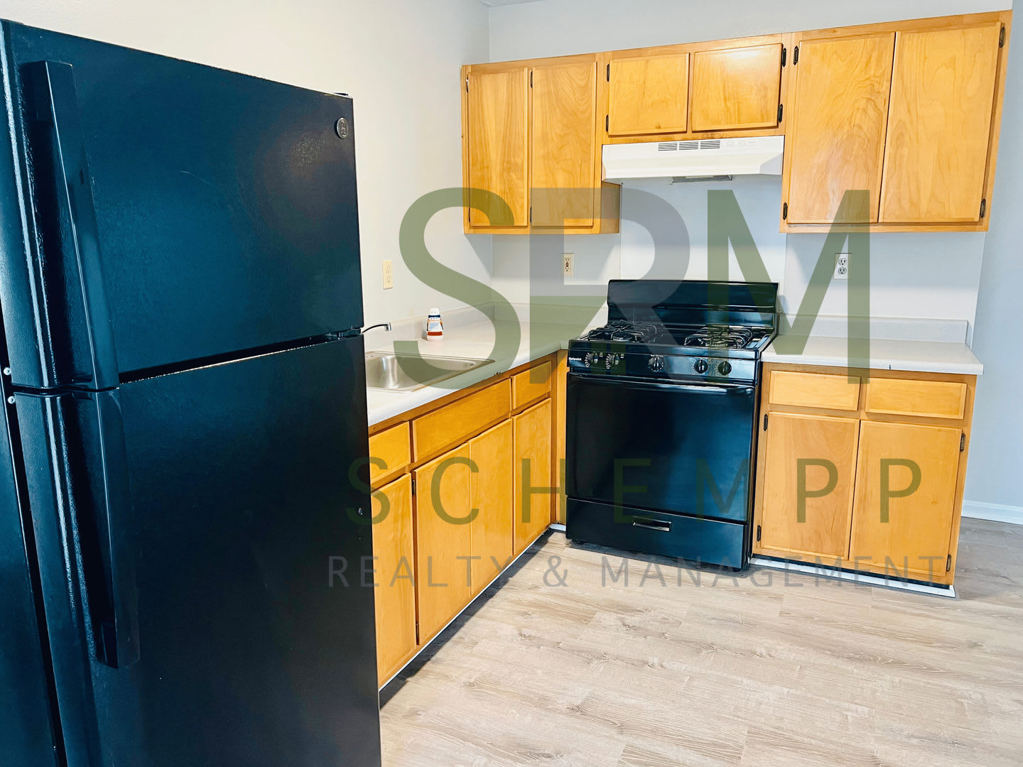 Updated 2 bedroom apartment in Portland-Section 8 accepted *$200 Amazon Gift Card at Lease Signing!* – photo 3