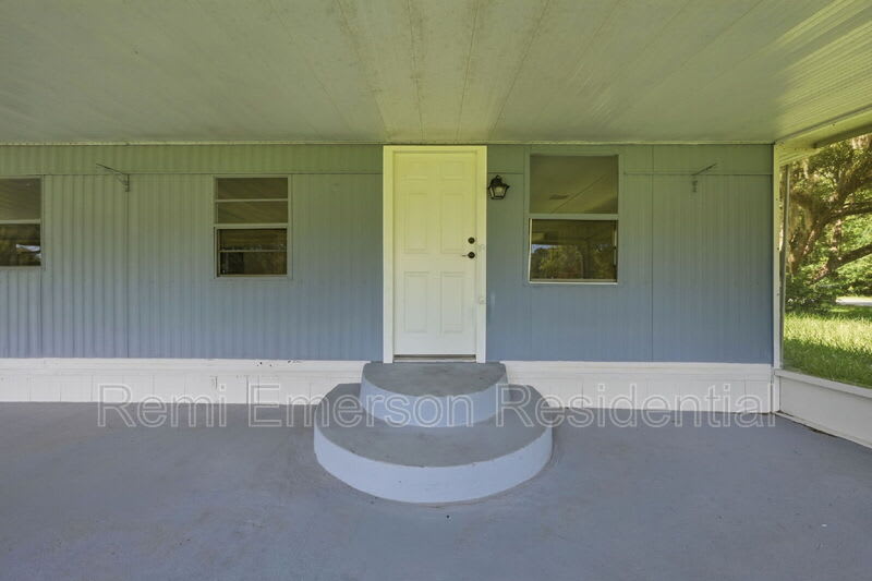 1096 Navajo Dr – photo 3