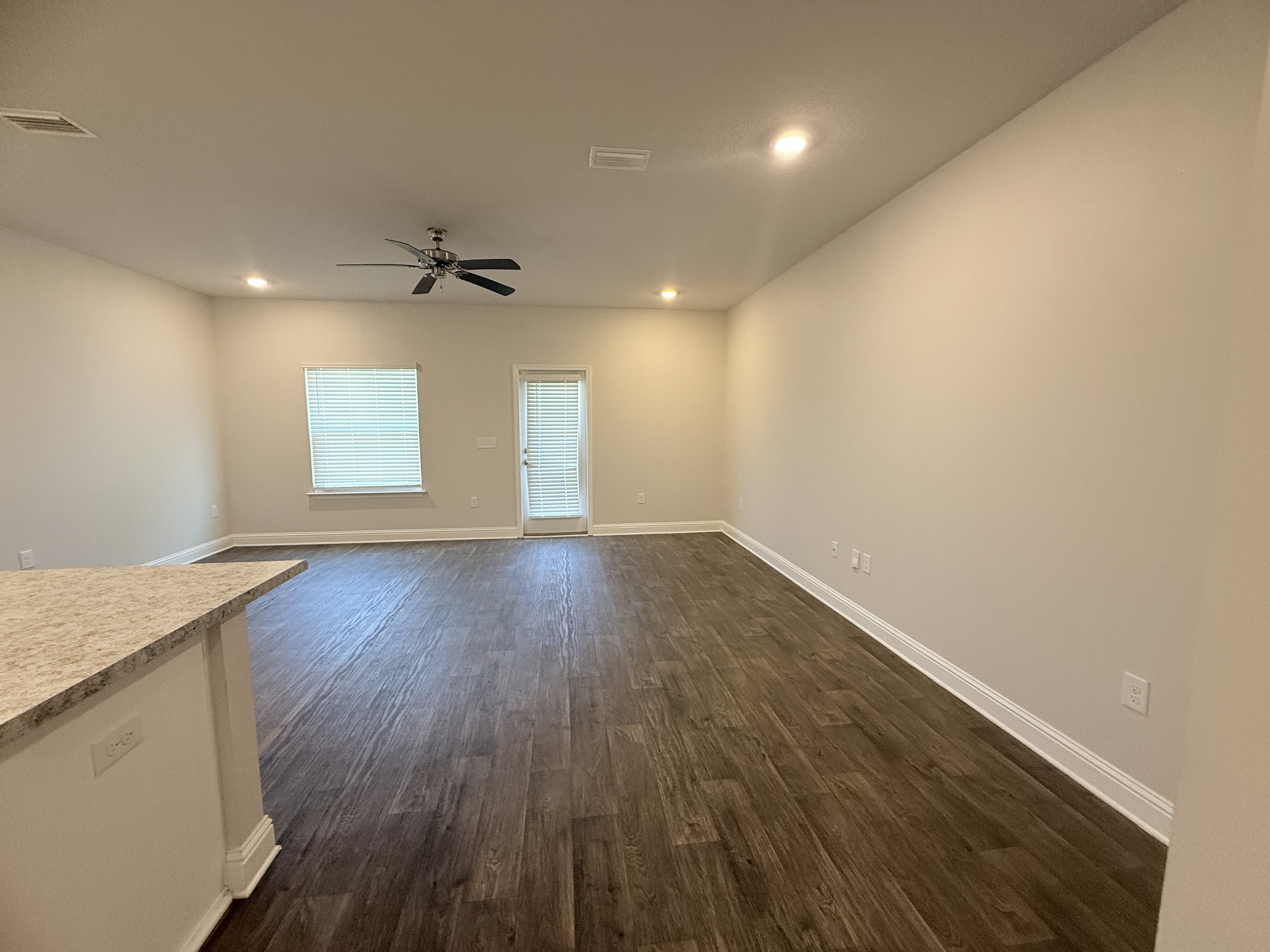 25806 Pollard Rd Apt 52 – photo 3