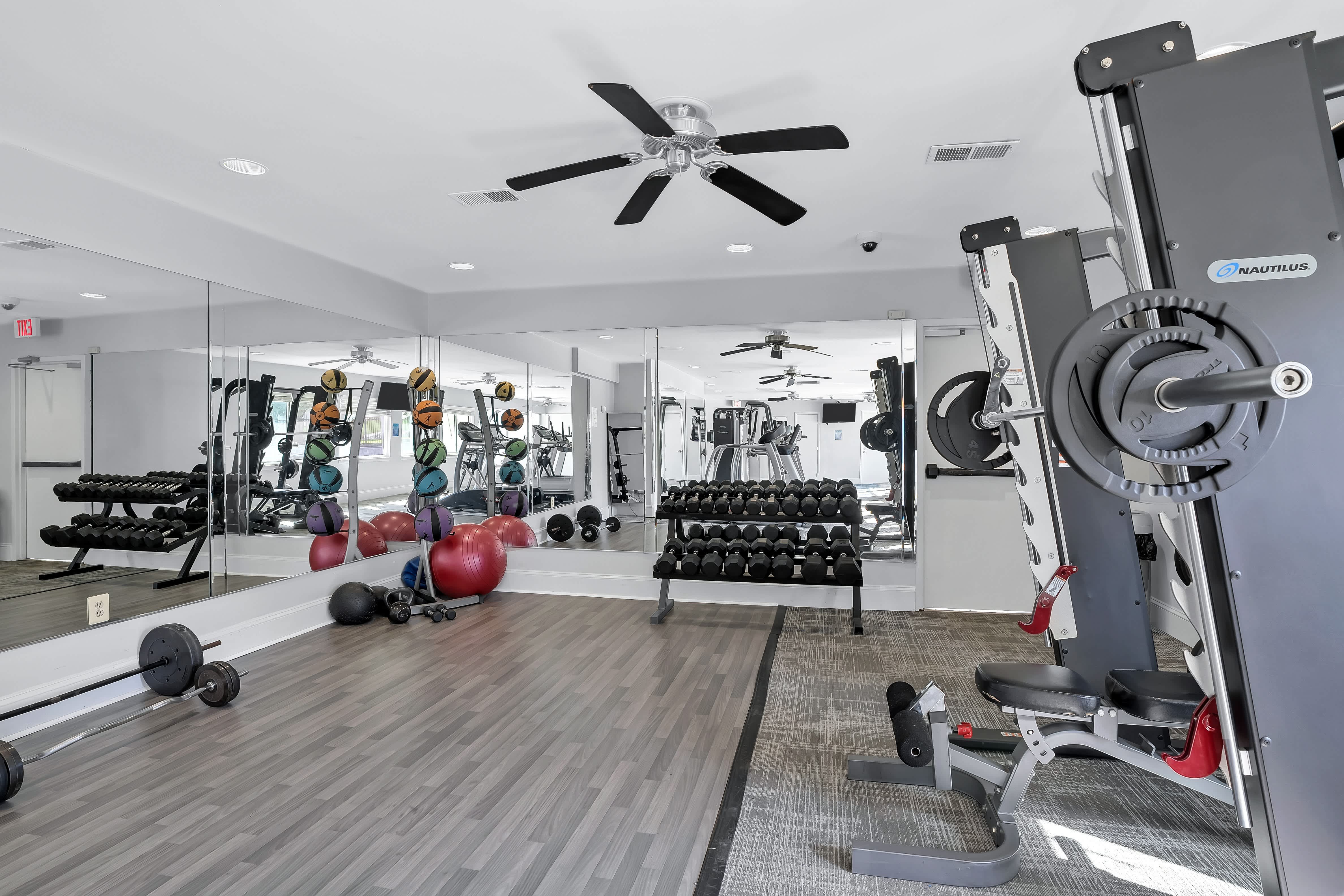 Regency Club – photo 4