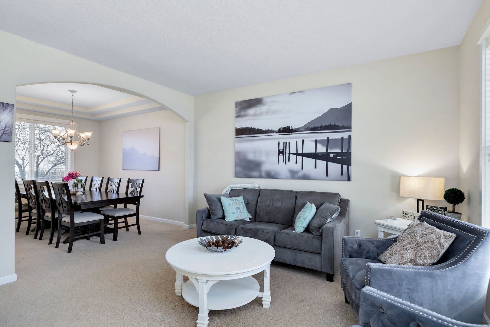 Lovely 4 Bedroom Home With Neighborhood Pool – photo 4