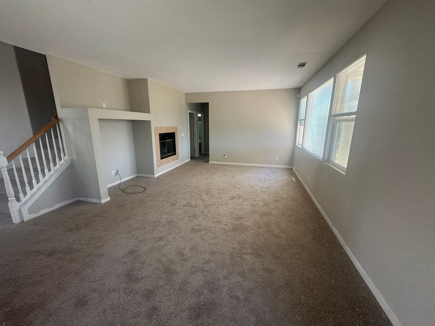 4 BED & 3 BATH W/ INCREDIBLE VIEW OF OPEN GREENBELT! – photo 2