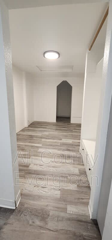 102 N. River Road – photo 5