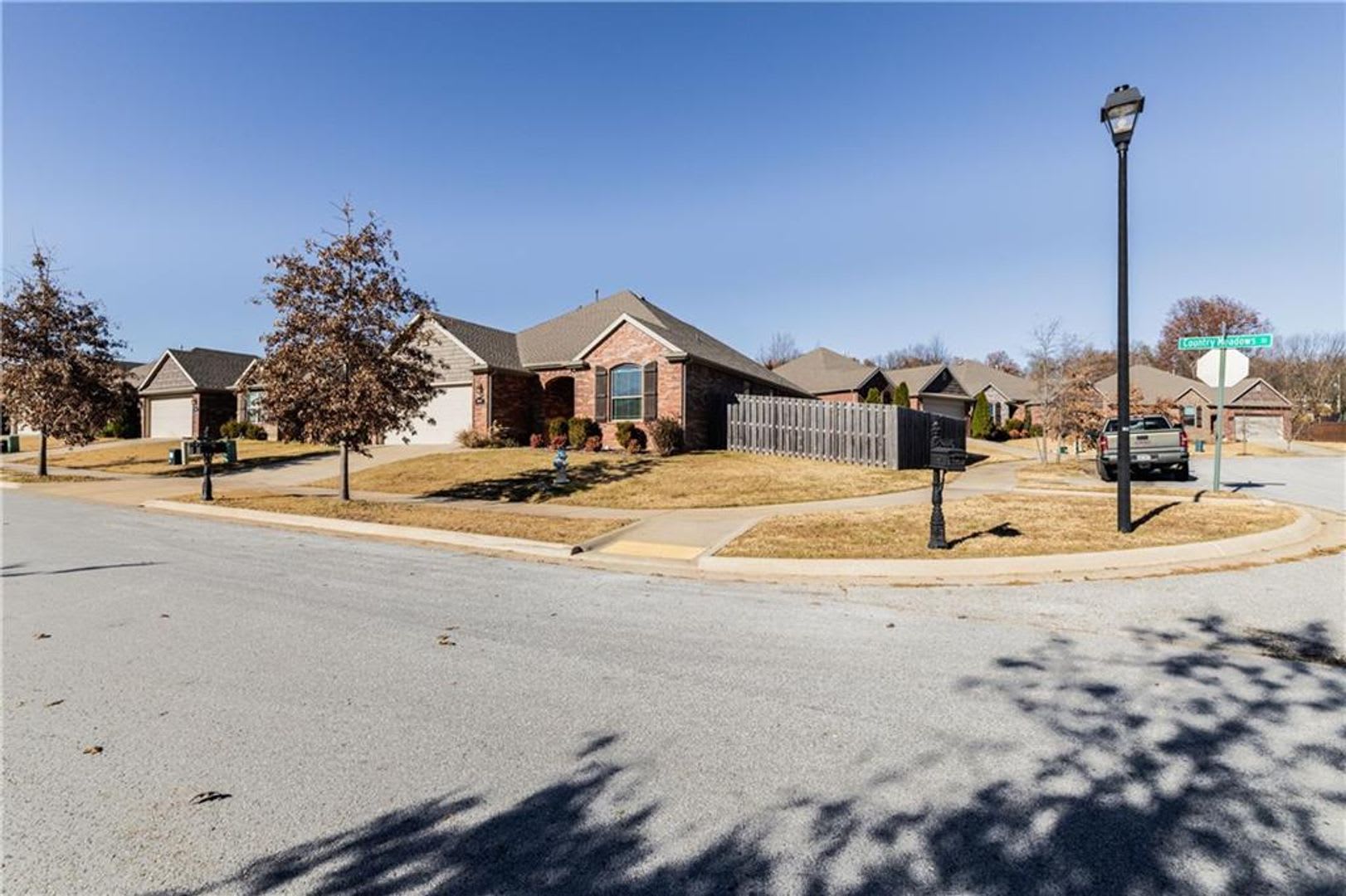 Don T Miss This Stunning 3 Bed 2 Bath Home Schedule Your Showing Today – photo 3