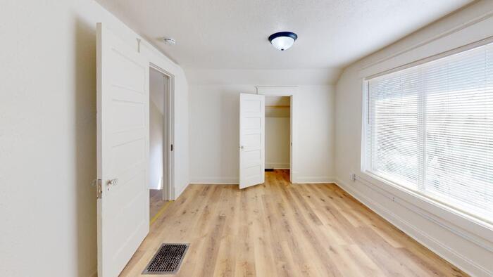106 4th Street Northeast – photo 2