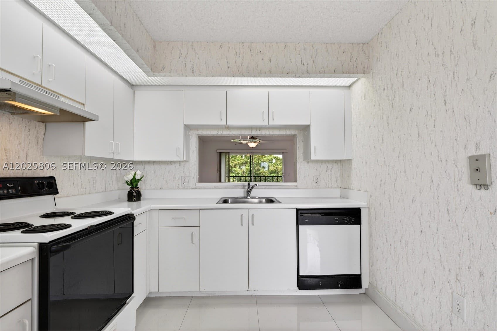 1650 SW 124th Ter – photo 5