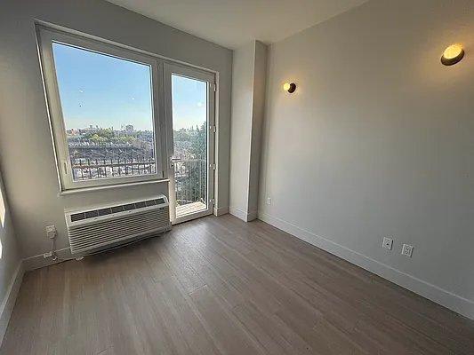 499 Concord Avenue – photo 2