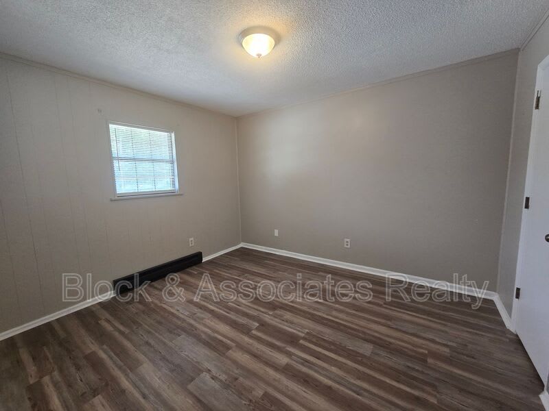 208 Julian Ave – photo 5