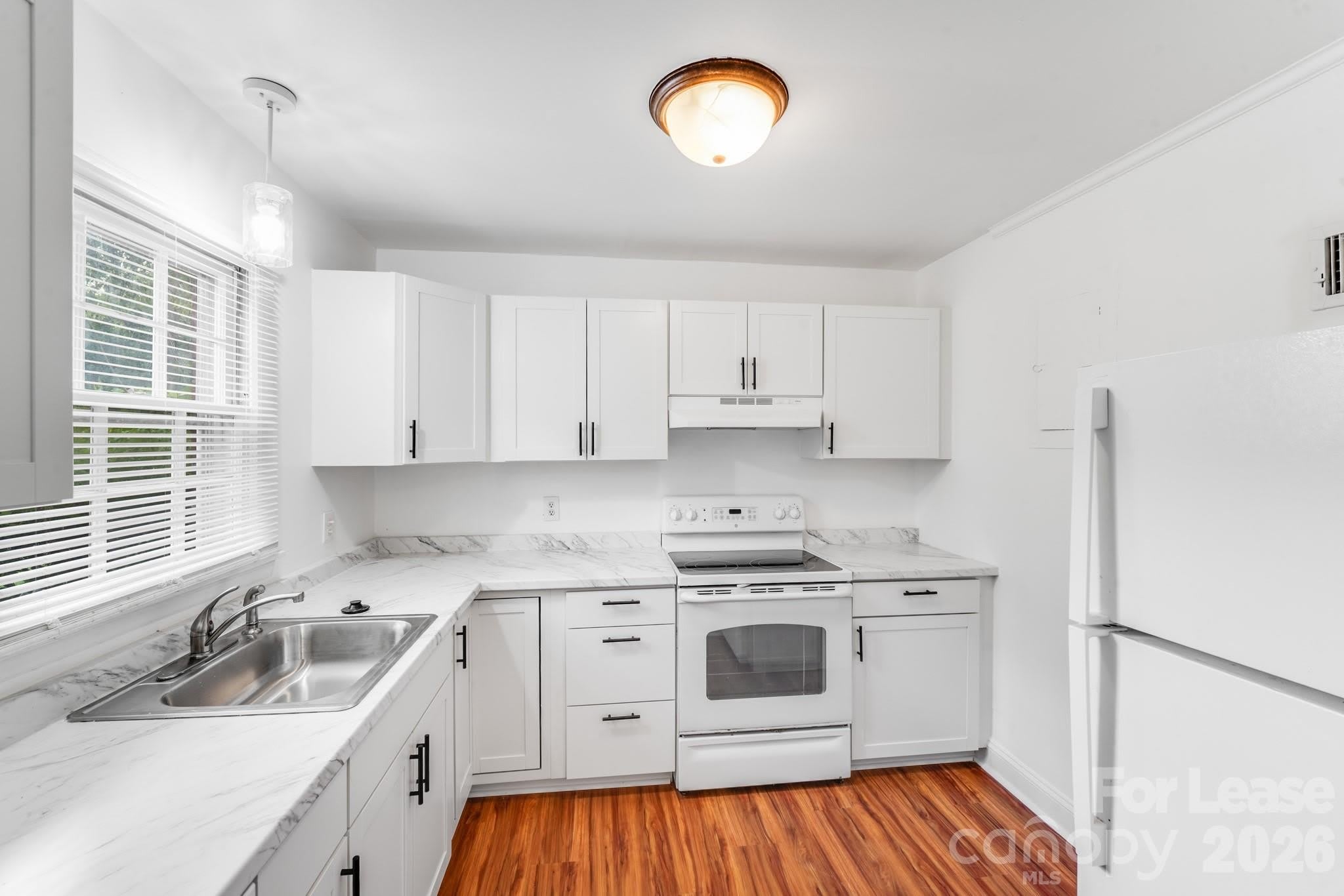 405 W Harvie Avenue – photo 4