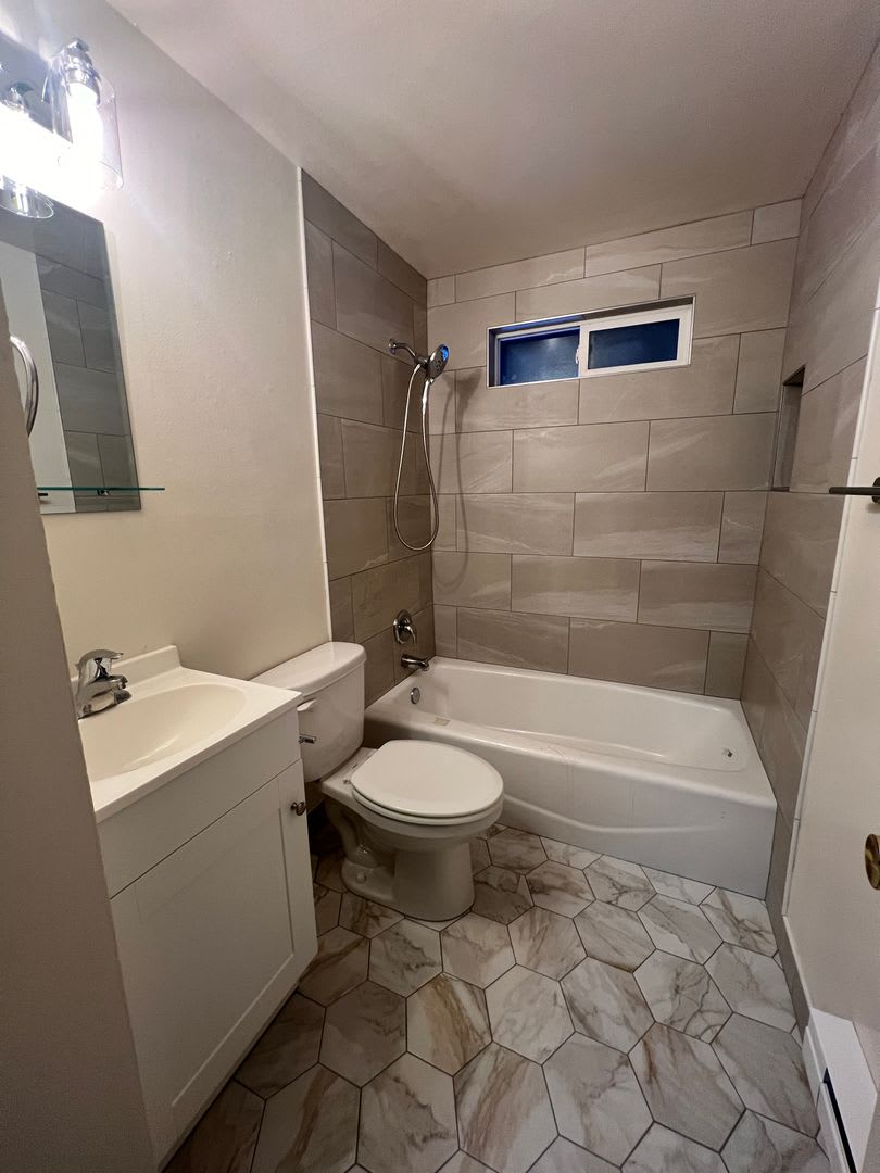 Cozy 2 bedroom 1 bath House! PRICE REDUCED!! – photo 5
