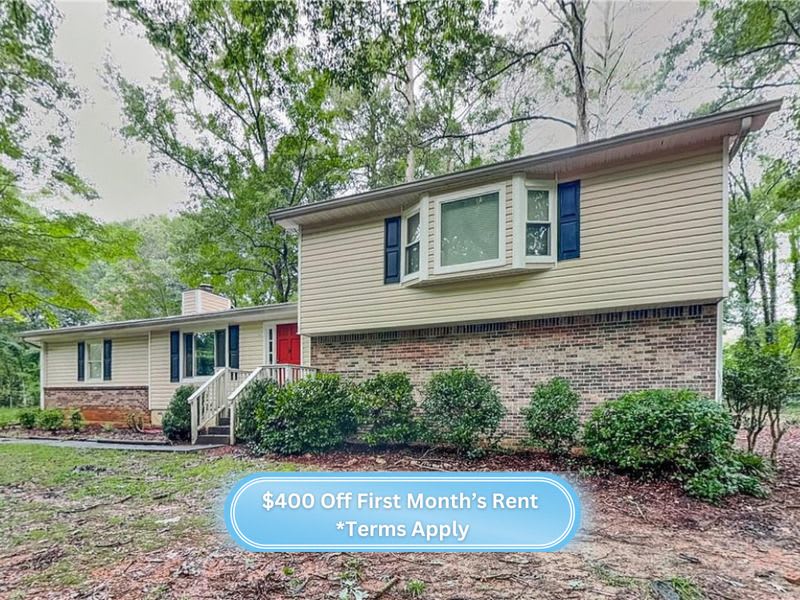 4579 N Woodlake Ln SE – photo 1