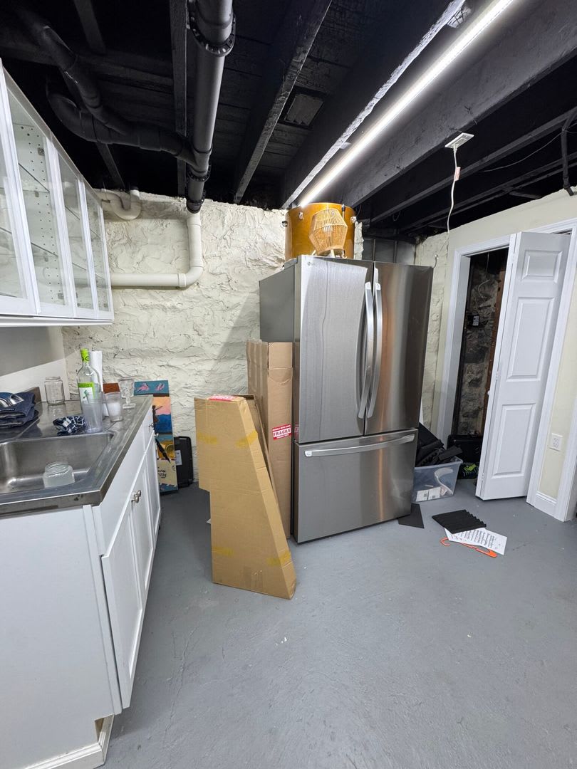 Townhouse Perfect For Socially Inclined Students Get 1 000 Upon Closing Tv S Mini Fridges In Every Bedroom – photo 3