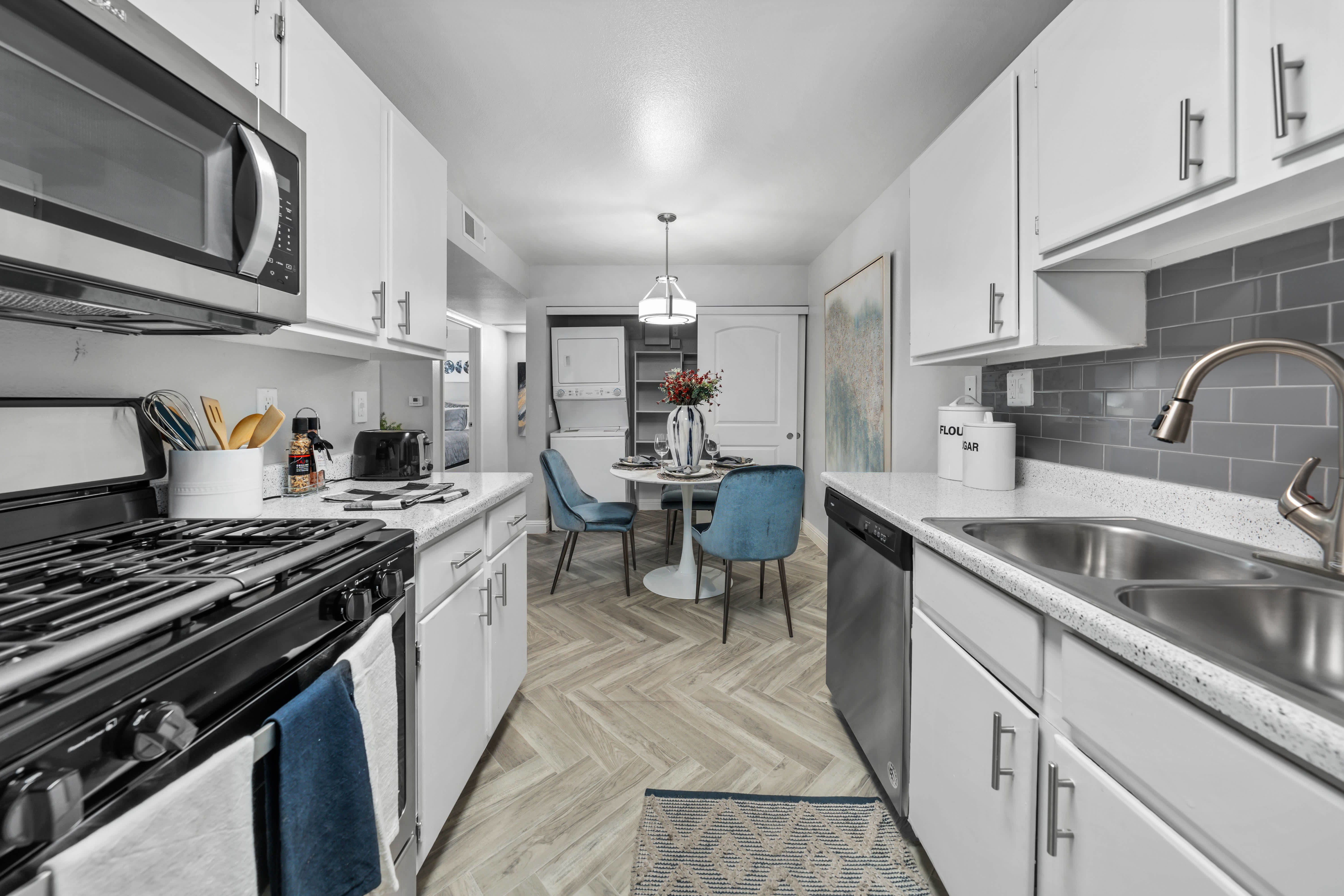 District 5800 – photo 3