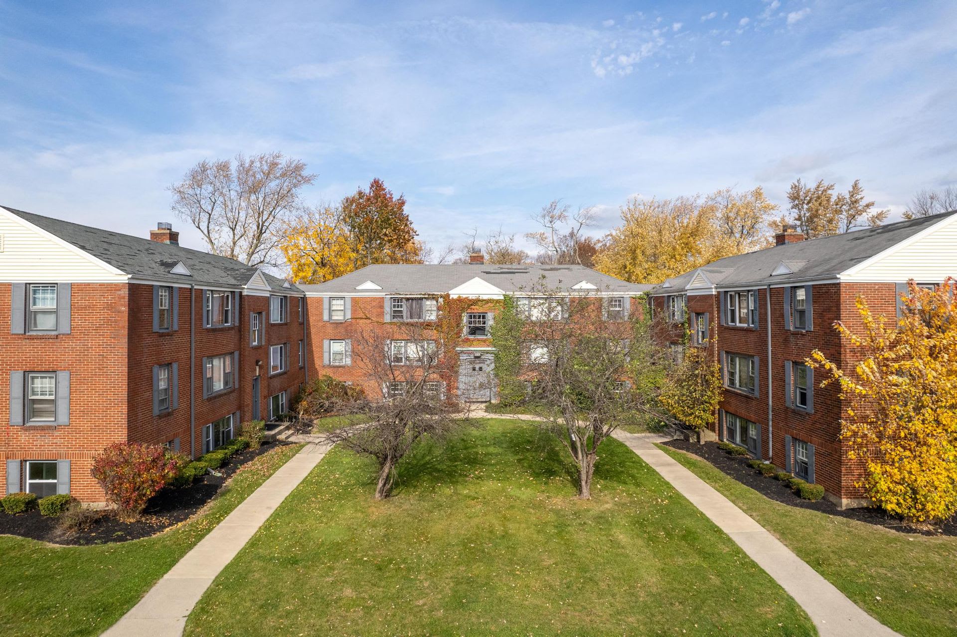 Highland View Apartments – photo 2