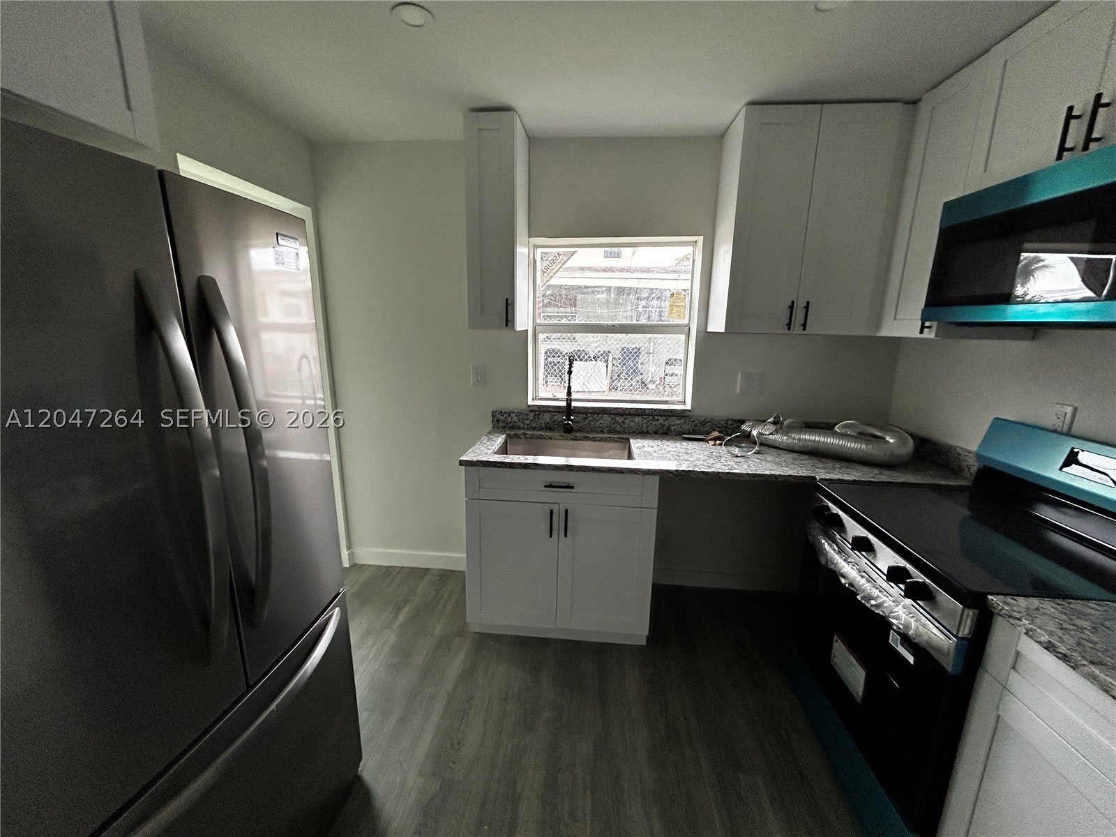 4429 SW 21st St – photo 2