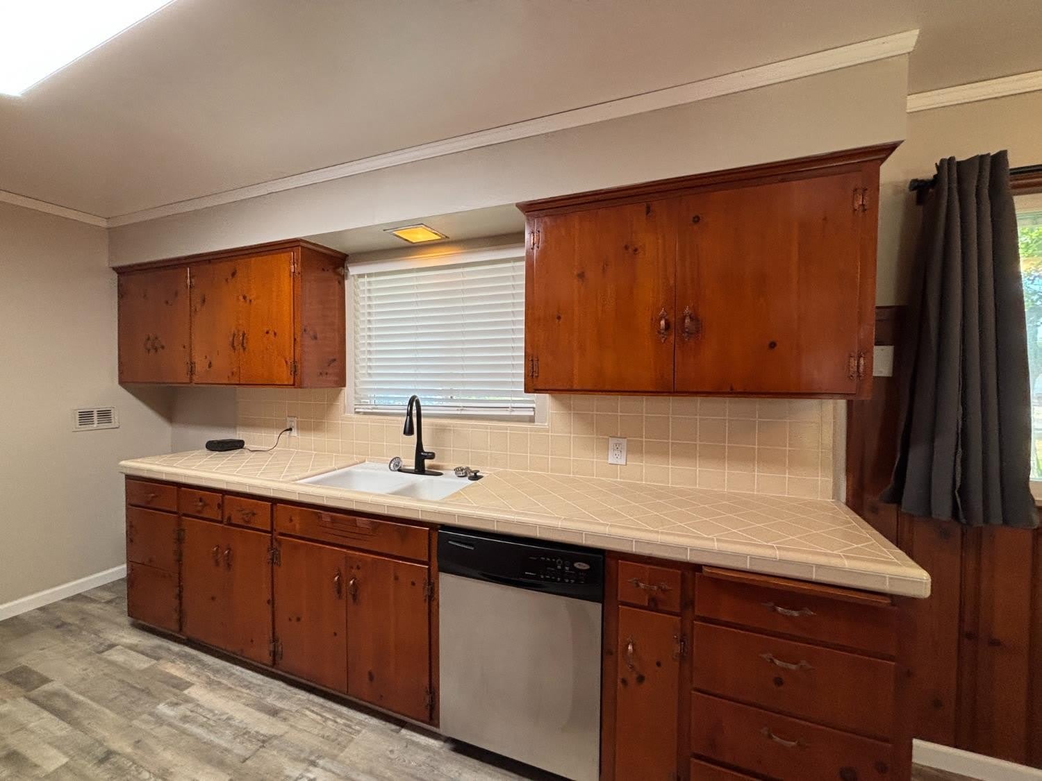 1903 W Fountain Way – photo 2